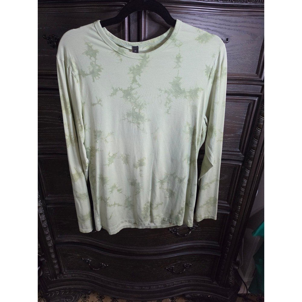 Lululemon Long Sleeve Tie Dye Activewear Top Pale Green XS